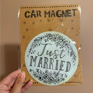 ✨NWT✨ Just Married Car Magnet